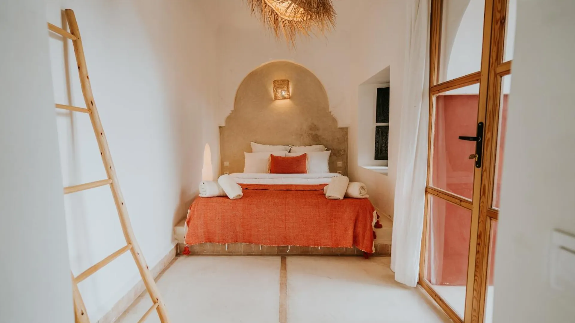 Riad Nanou - Private Riad With Pool & Rooftop Marrakesh Villa